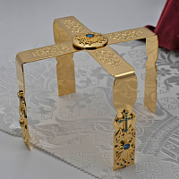 2.7.2040лп Звездица латунная с голубыми камнями в позолоте