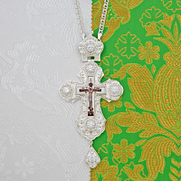 2.10.0348л-2/1л Наперсный латунный крест с белыми камнями в серебрении