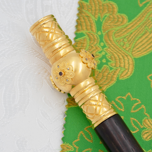 2.7.2889лп Жезл латунный с красными камнями в позолоте фото 2