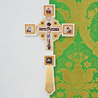 2.7.1272лпч Крест напрестольный латунный с красными камнями в позолоте