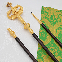 2.7.2889лп Жезл латунный с красными камнями в позолоте