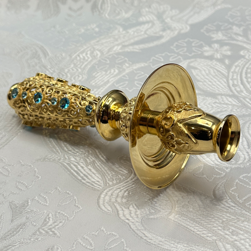 2.7.0742лп Подсвечник латунный в позолоте со вставками ручной