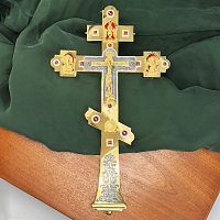 2.7.2099лпрэ Крест напрестольный в позолоте